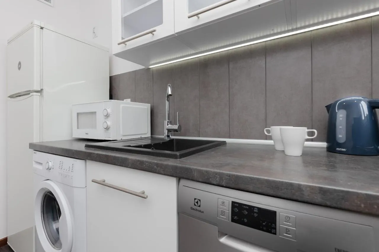 Old Town Spacious Apartment Bonifraterska By Renters Warszawa 0*,